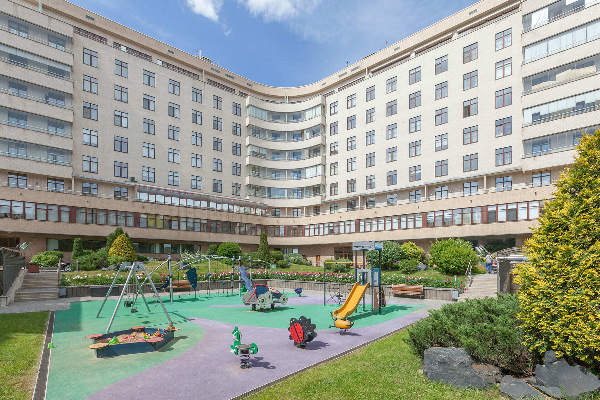 19 ля. Los angeles lakers logo. La defense 3-я фрунзенская ул 19 москва. Г. Fashion best футболка.